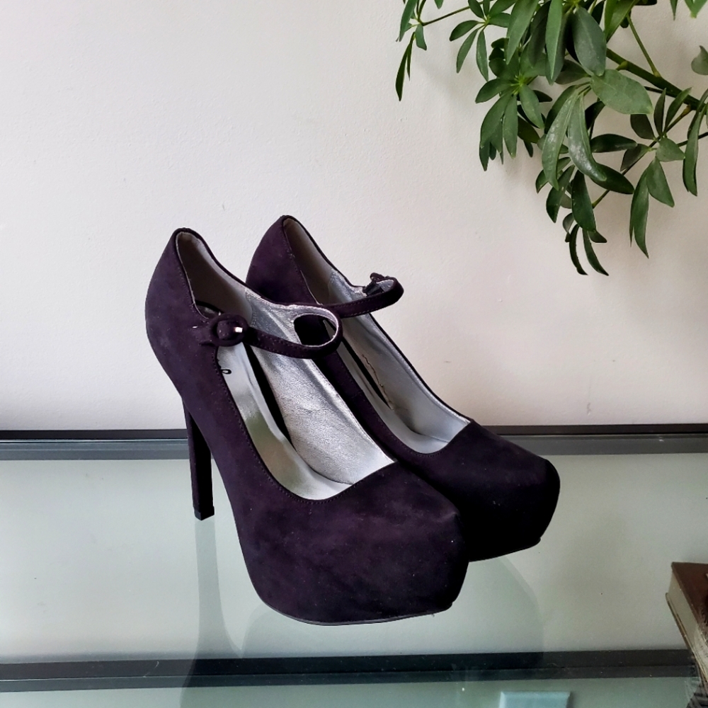 Black suede platform stilettos size 7